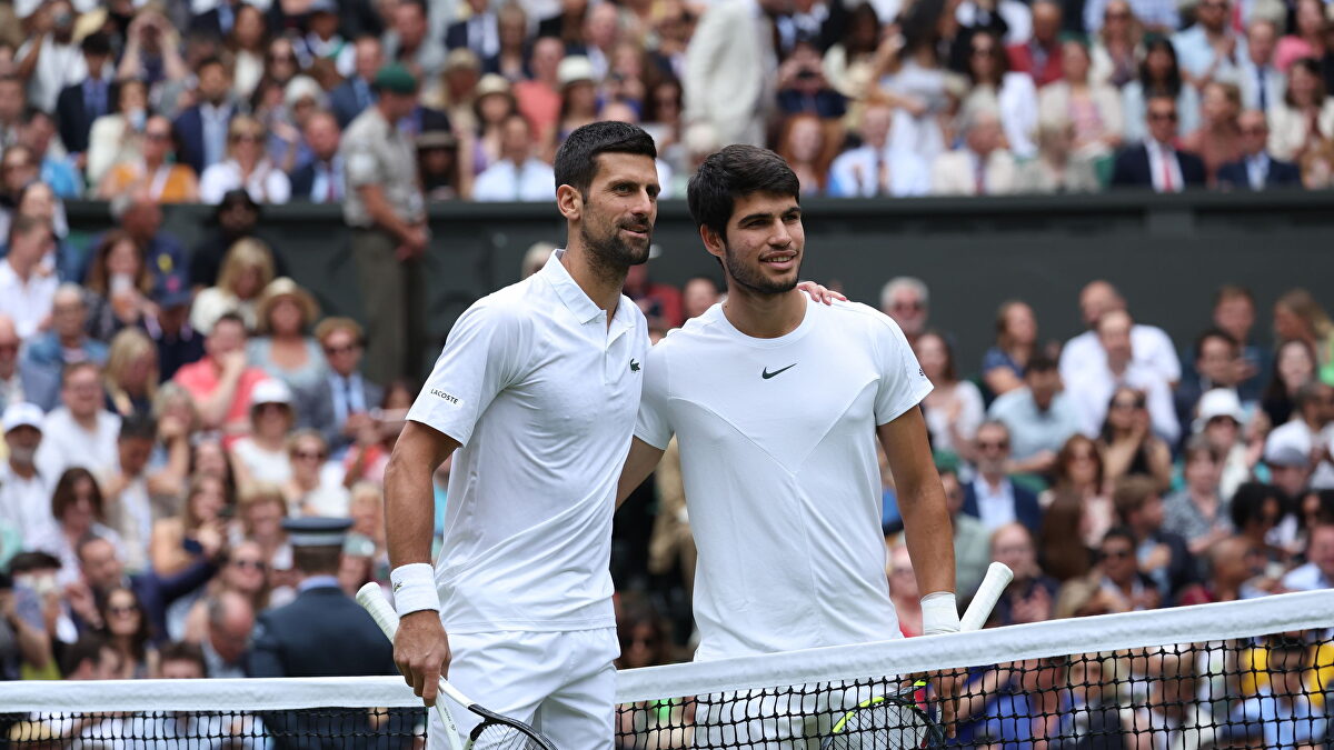 Les 10 confrontations mémorables entre Alcaraz et Djokovic : un duel historique !