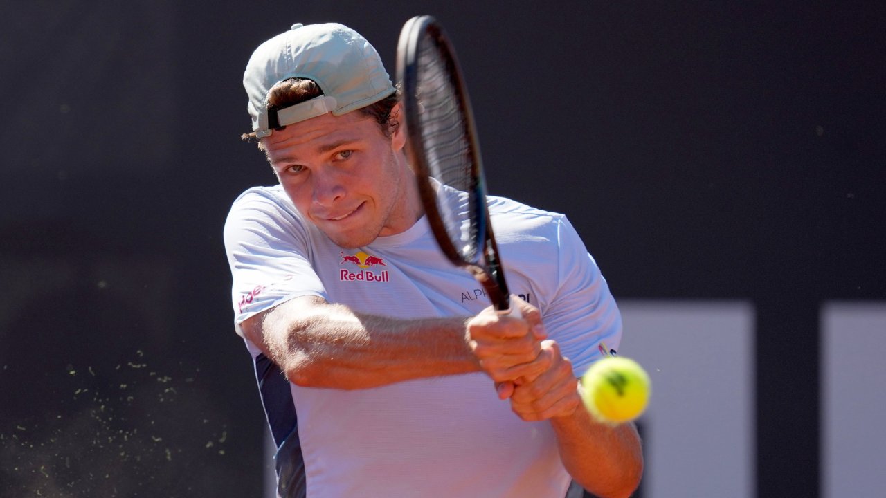 Schwärzler se qualifie pour les huitièmes de finale à Lugano !