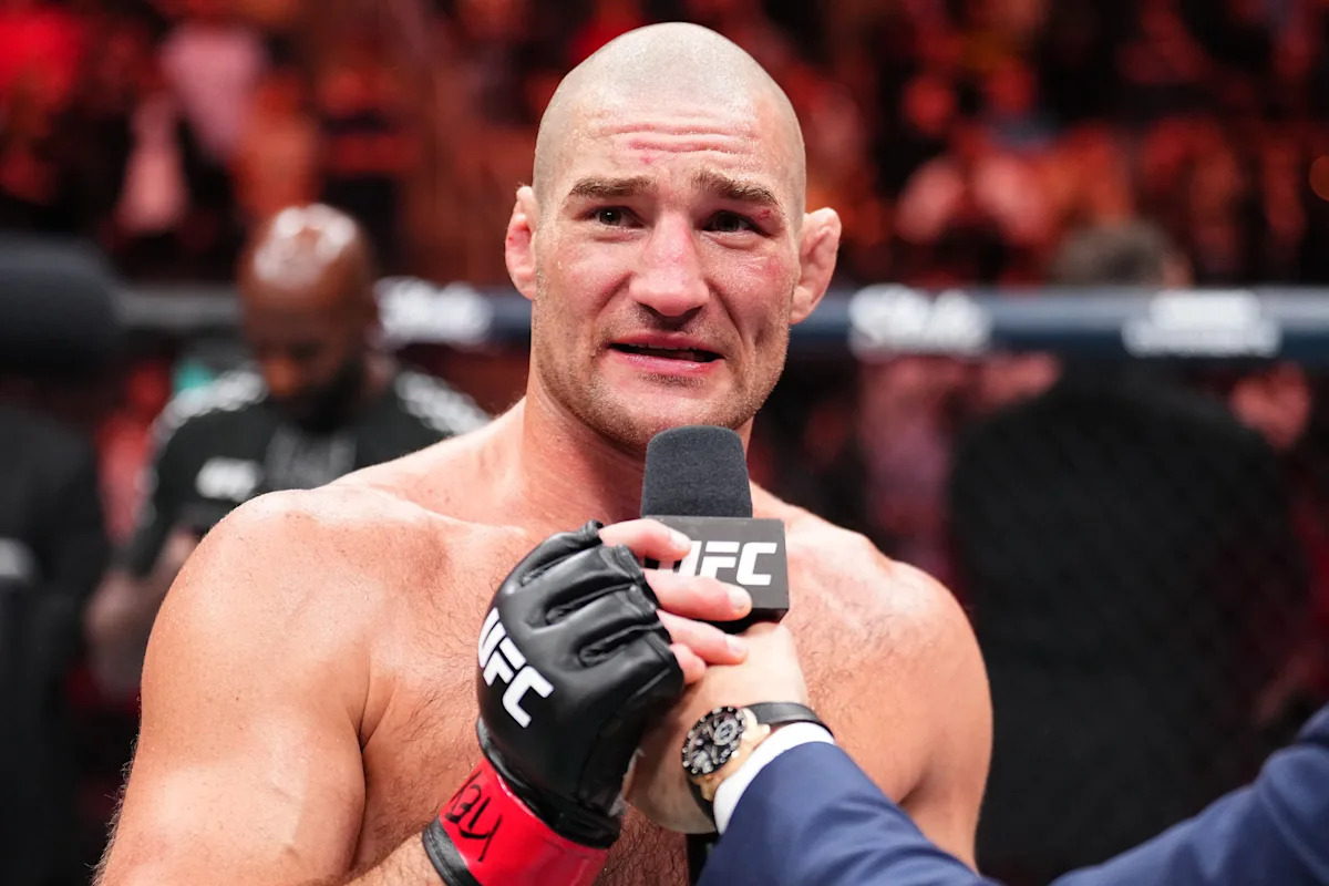 UFC : Sean Strickland interdit de parole après avoir traité le coach de son rival de « prédateur » !