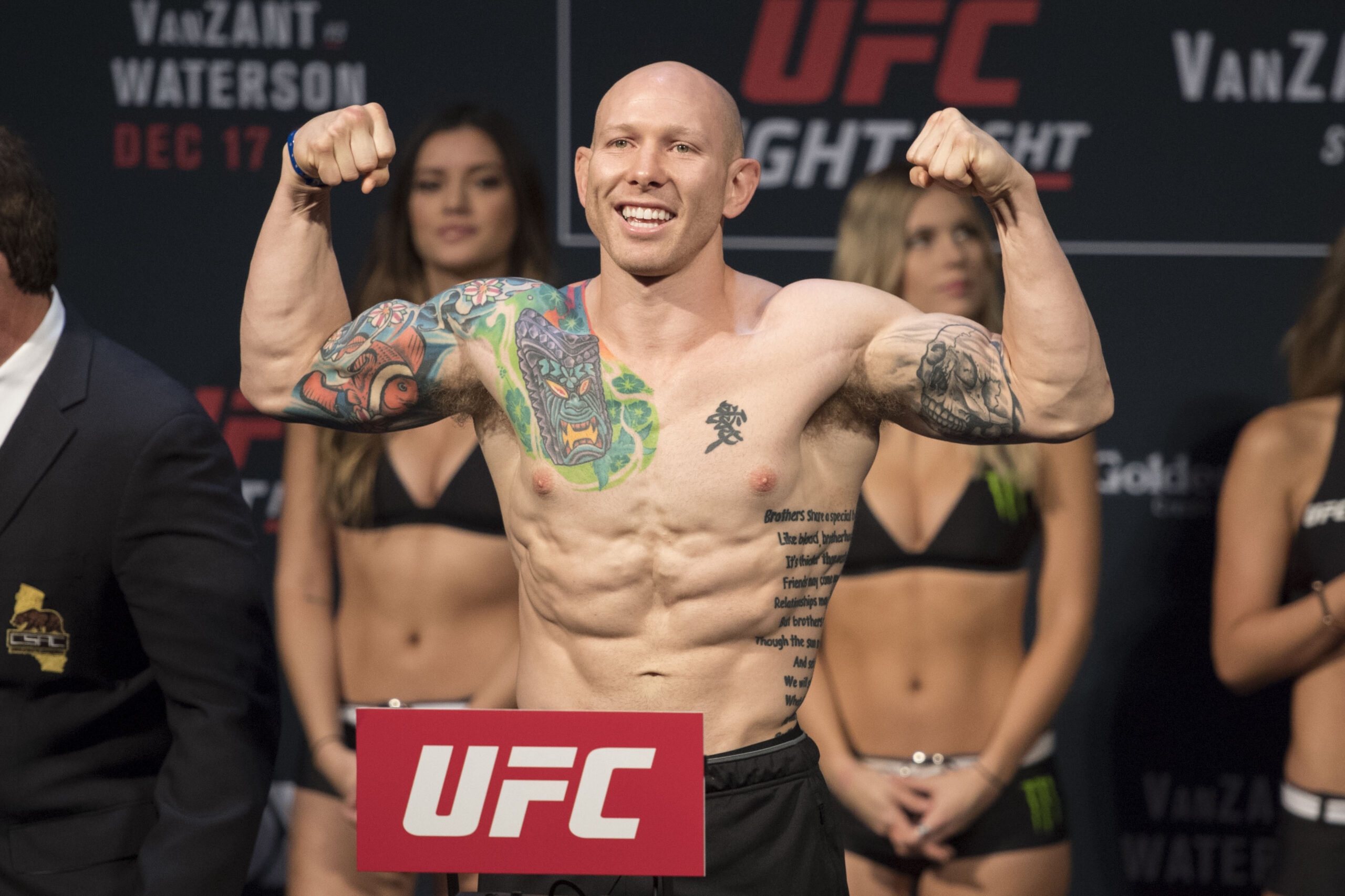 Résultats de la pesée UFC Vegas 114 : Emmett et Vallejos face à face !
