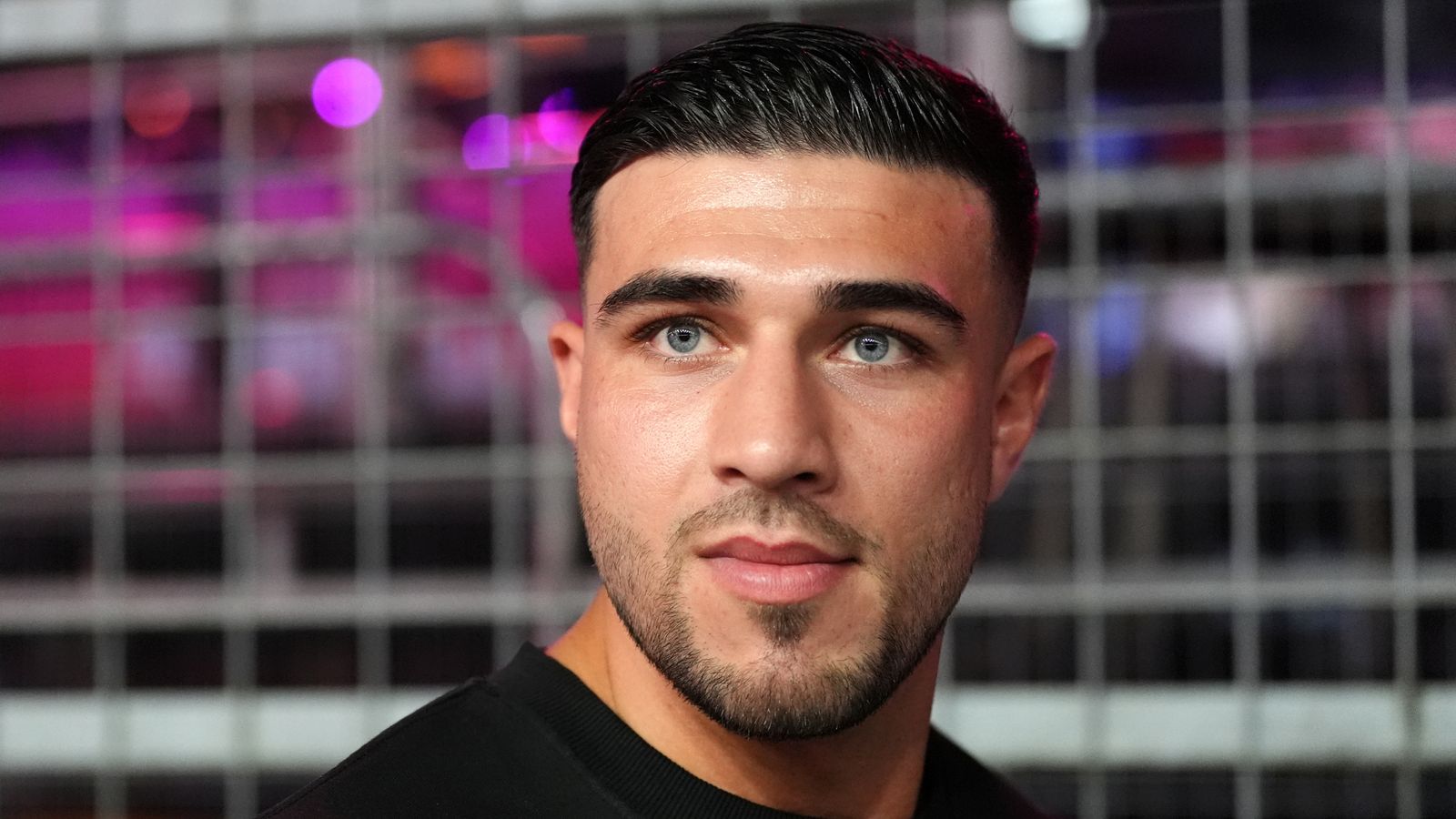 Tommy Fury fait son grand retour sur le ring contre l'ancien homme le plus fort du monde, Eddie Hall, en juin !