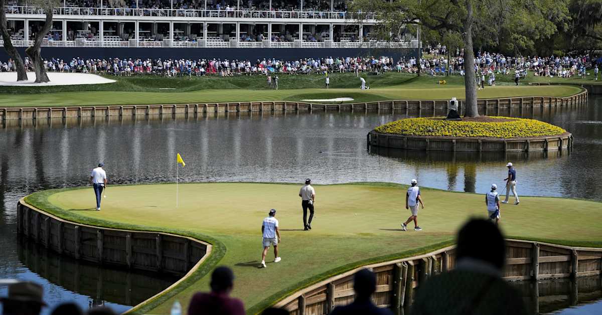 By the numbers: See how players are faring on No. 17 at THE PLAYERS