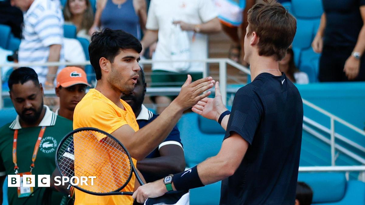 Carlos Alcaraz, numéro un mondial, s'incline face à l'Américain Sebastian Korda au troisième tour de l'Open de Miami !