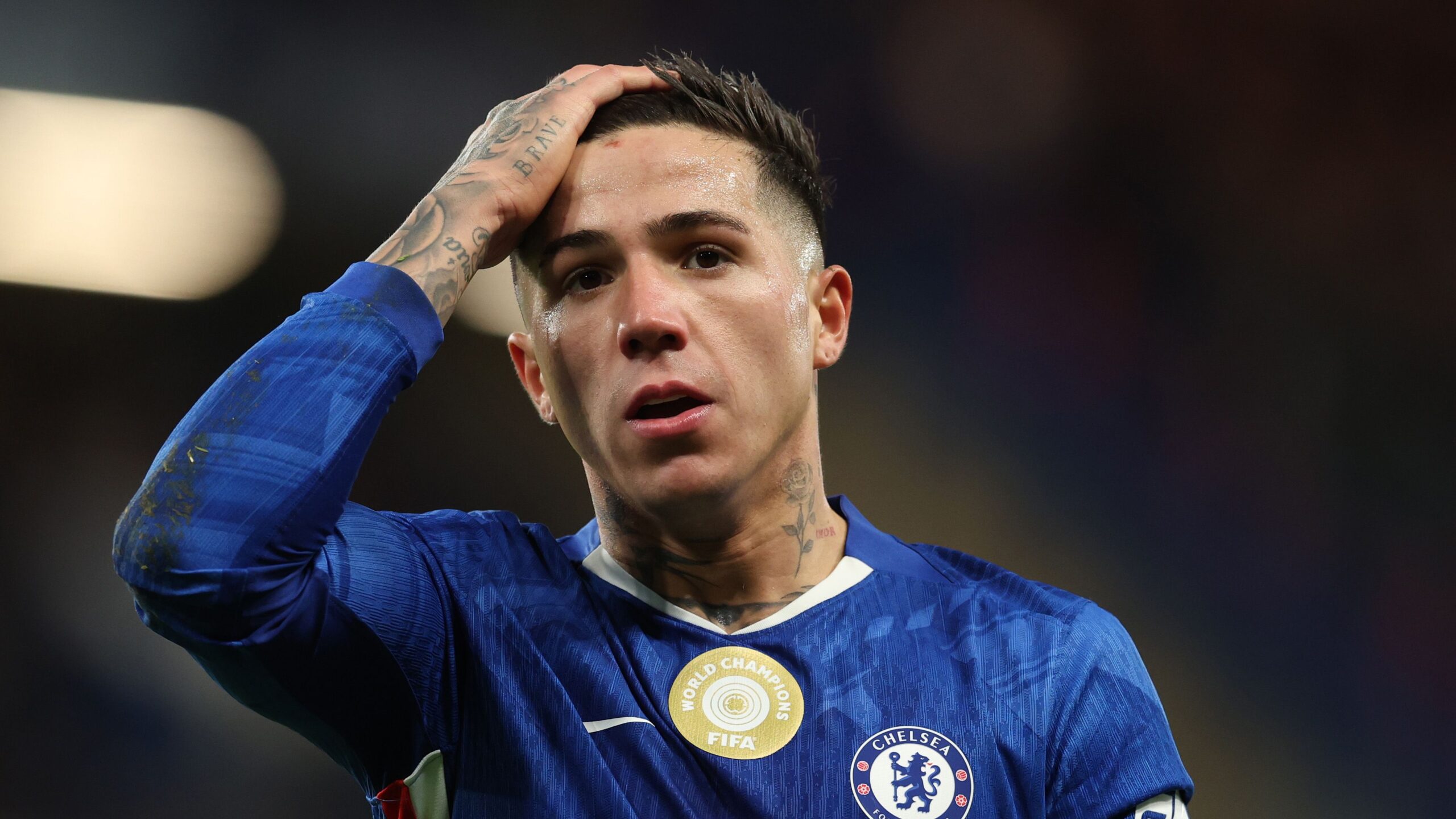 Enzo Fernández sème le doute sur son avenir au Chelsea après l'élimination en Ligue des Champions face au PSG !