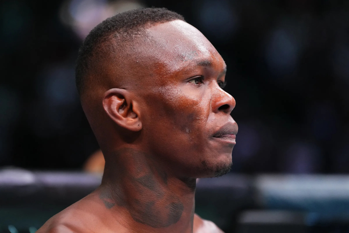 La réaction d'Israel Adesanya s'est affaiblie, alerte un ancien champion de l'UFC !