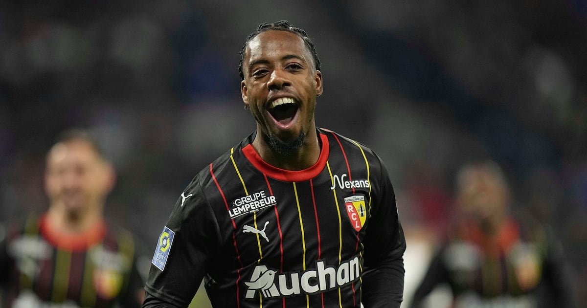 Lens a besoin d'un coup de pouce de son ancien attaquant Elye Wahi pour briller face au PSG dans la course au titre de Ligue 1 !