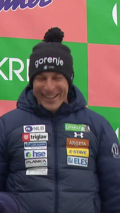Record du Monde 🌍 Nika Prevc s'envole à 242,5 mètres à Planica ! 🔥