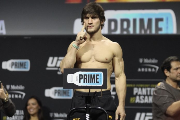 Movsar Evloev, UFC