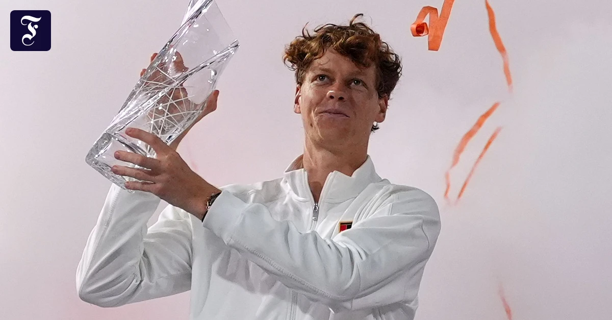Tennis : Jannik Sinner triomphe au Masters de Miami après sa victoire à Indian Wells !