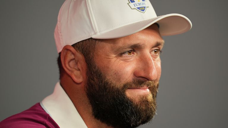 Jon Rahm lors d'une conférence de presse au Ryder Cup