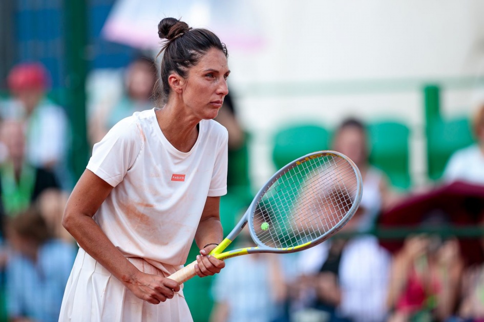 Anastasia Myskina révèle la joueuse de tennis à surveiller sur terre battue cette année !