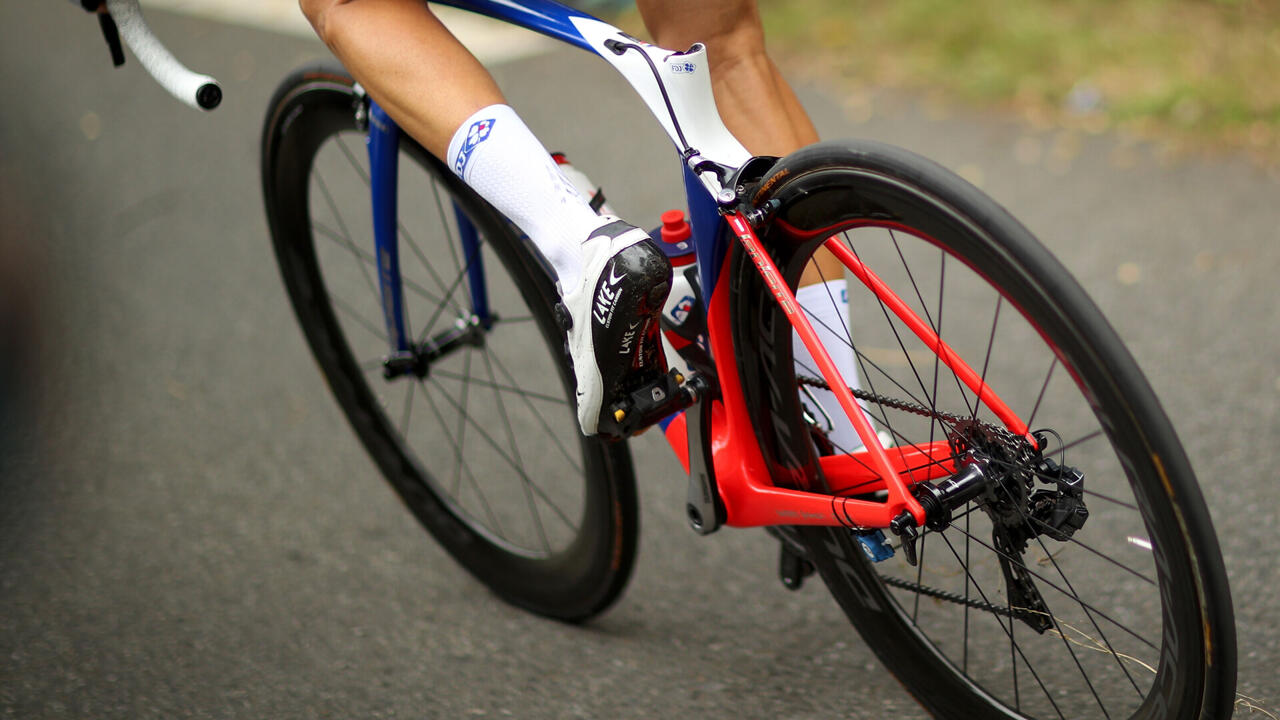 Champion cycliste espagnol gravement blessé lors d'un entraînement choc !