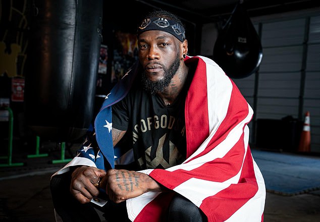 DEONTAY WILDER : Mon frère a été tué par un gang. Je n'en ai jamais parlé, jusqu'à aujourd'hui. Découvrez la tragédie de mon enfance, les raisons qui me poussent à porter une arme et comment ma famille m'a trahi.