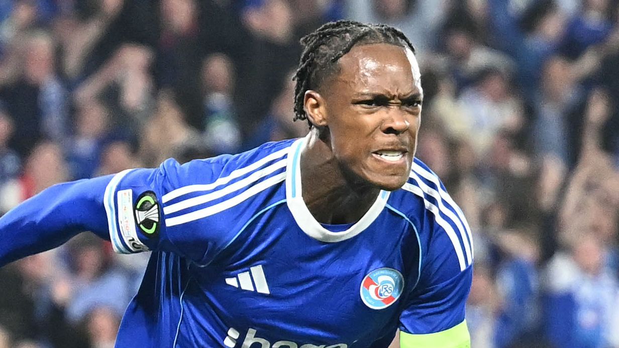 Emmanuel Emegha brille avec brio lors de la spectaculaire remontée du RC Strasbourg !