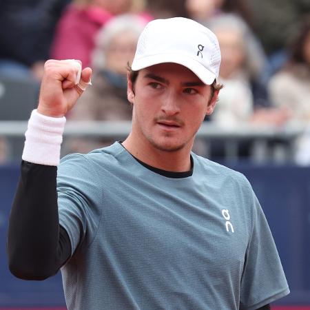 João Fonseca célèbre un point lors de son match contre Arthur Rinderknech au tournoi ATP 500 de Munich