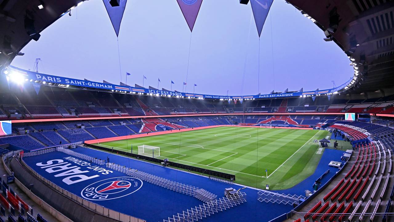 PARIS, FRANCE - FEBRUARY 07: Vue d'ensemble sur le Parc des Princes avant le match de Ligue 1 entre le Paris Saint-Germain FC et AS Monaco FC le 07 février 2025 à Paris, France.
