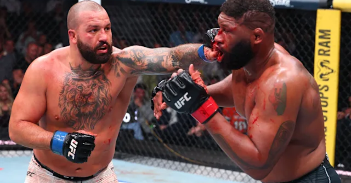 Josh Hokit décroche une victoire décisive en poids lourd, intégré à la carte UFC de la Maison Blanche !