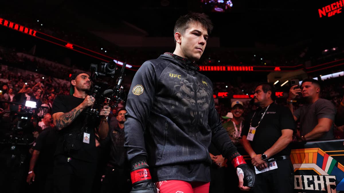 Le combattant de l'UFC Alexander Hernandez réclame des protections après des accusations de manipulation de combats !