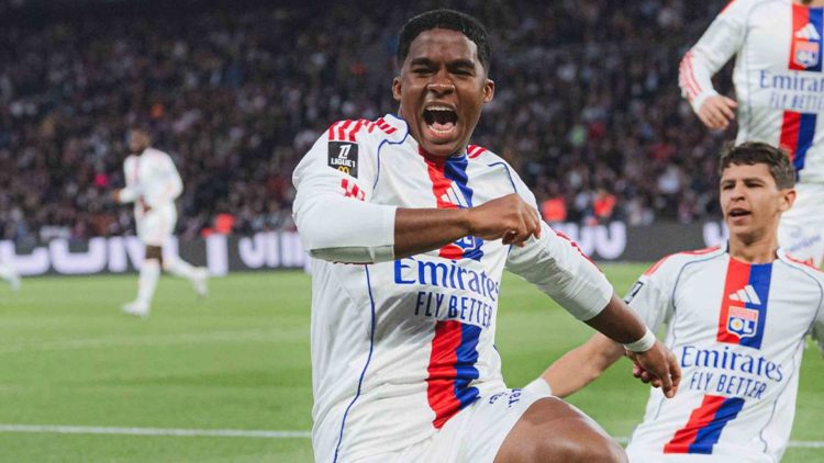 Lyon x Auxerre se affrontent na Ligue 1 neste sábado; veja como chegam as equipes para o confronto