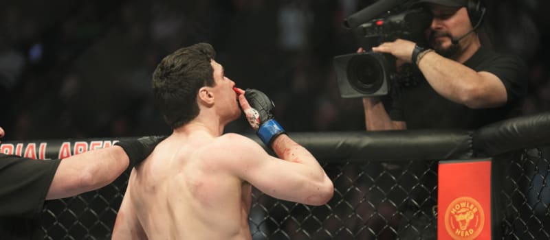 Prédictions UFC : Aperçu, Choix et Paris pour l'Affrontement brûlant à Winnipeg - Burns vs. Malott