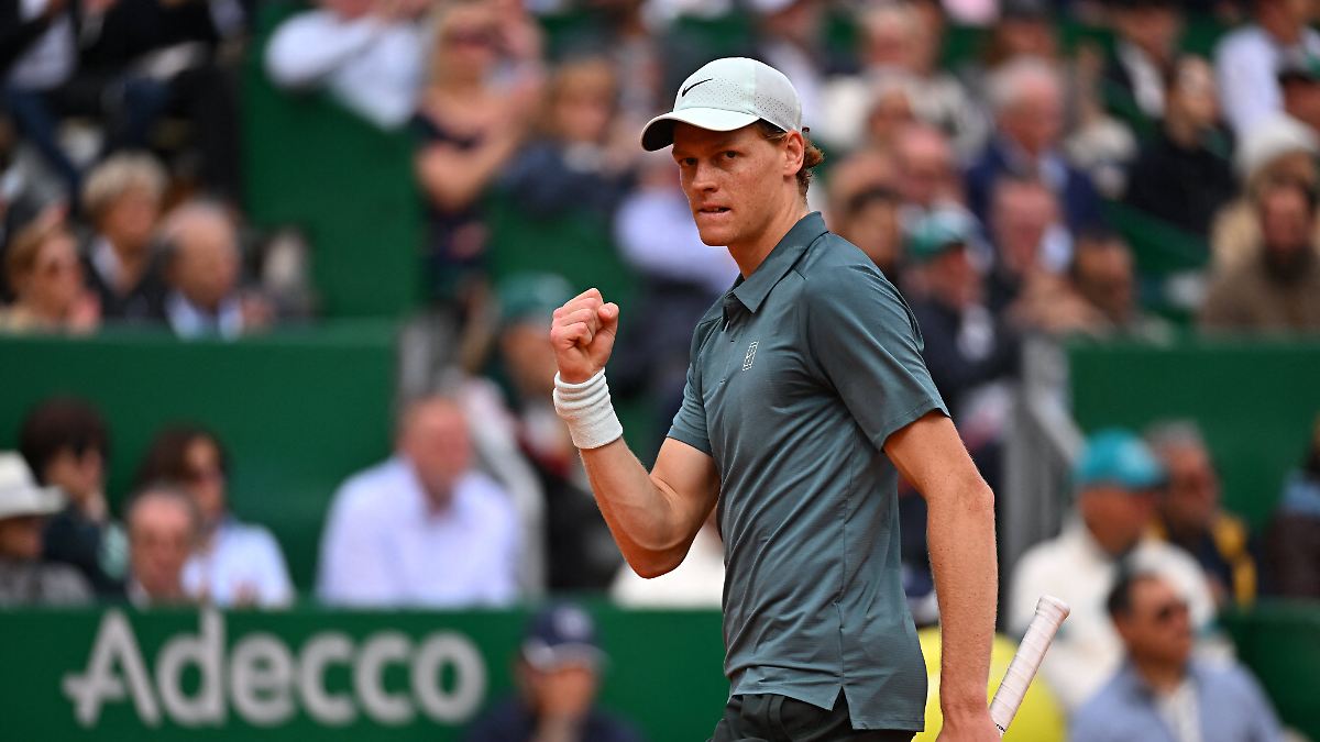 Triomphe Étonnant : Sinner, la Rivale Indétrônable du Tennis, n'a Plus Perdu depuis des Semaines !