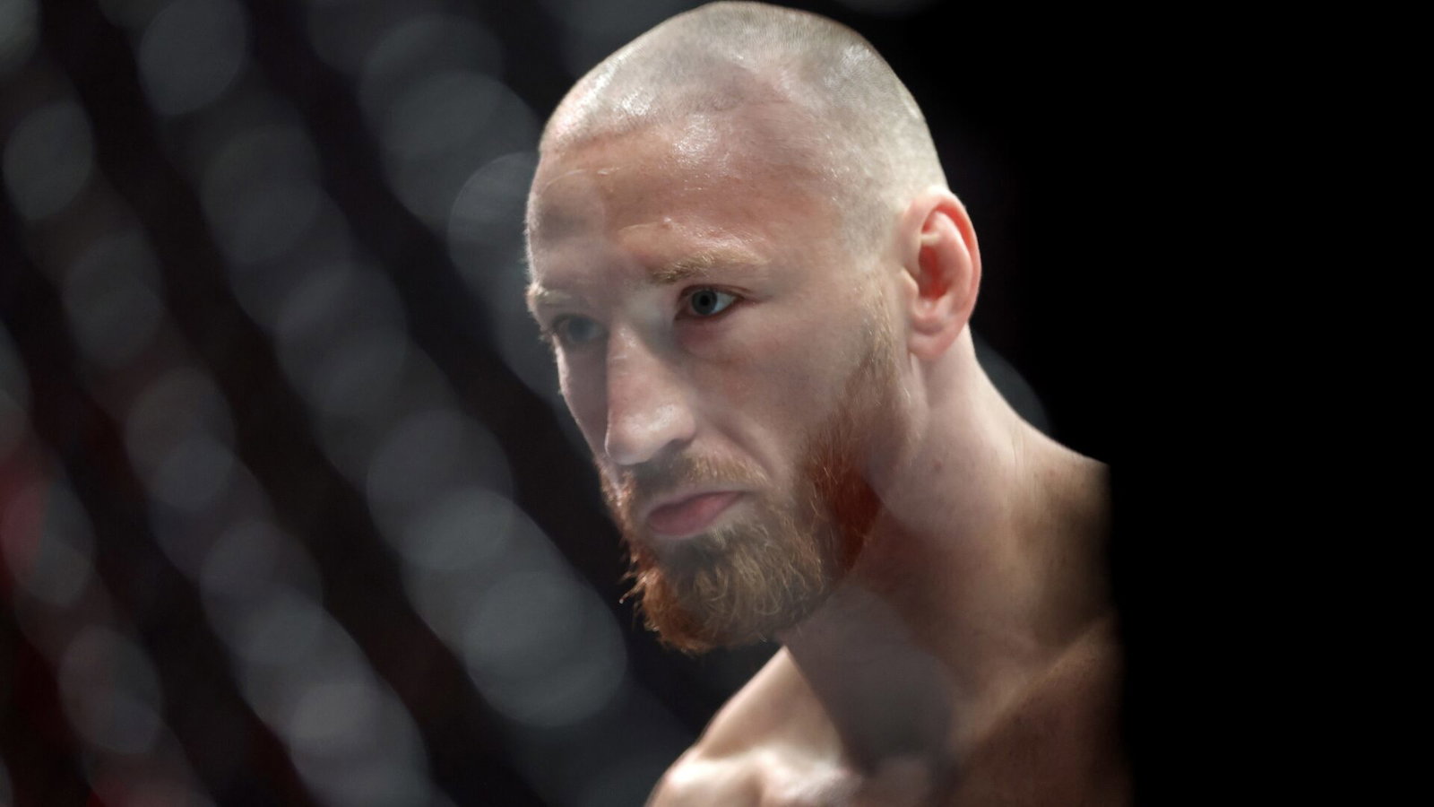 Un Combattant de l'UFC Frôle le Désespoir, mais la Foi lui Tend la Main