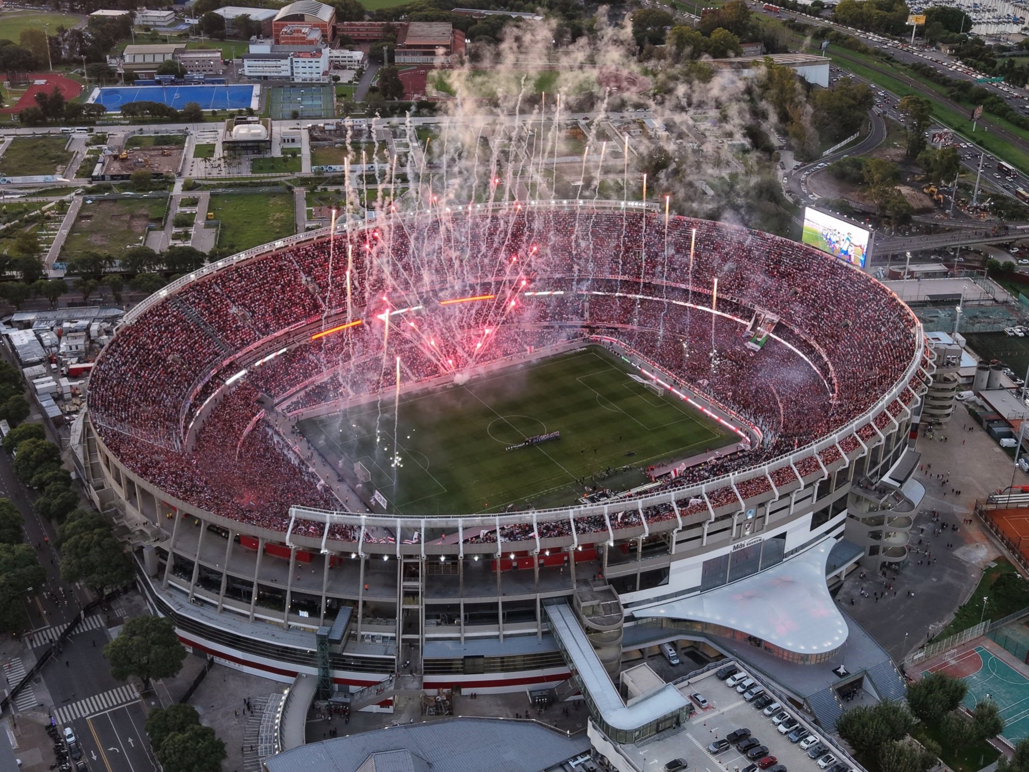 Le géant d&rsquo;Europe qui pourrait affronter River en amical au Monumental !