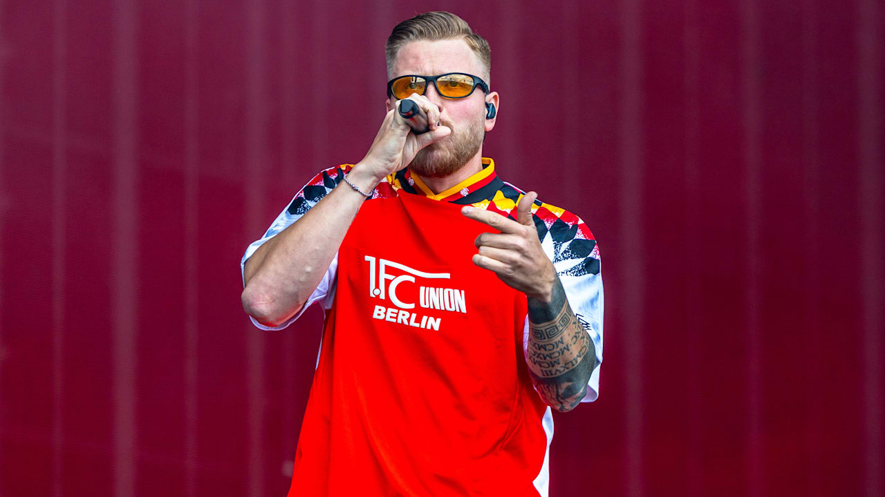 Bundesliga : Un fan d&rsquo;Union Berlin s&rsquo;attaque à RB Leipzig ! Le star de Ballermann Finch fait le buzz !