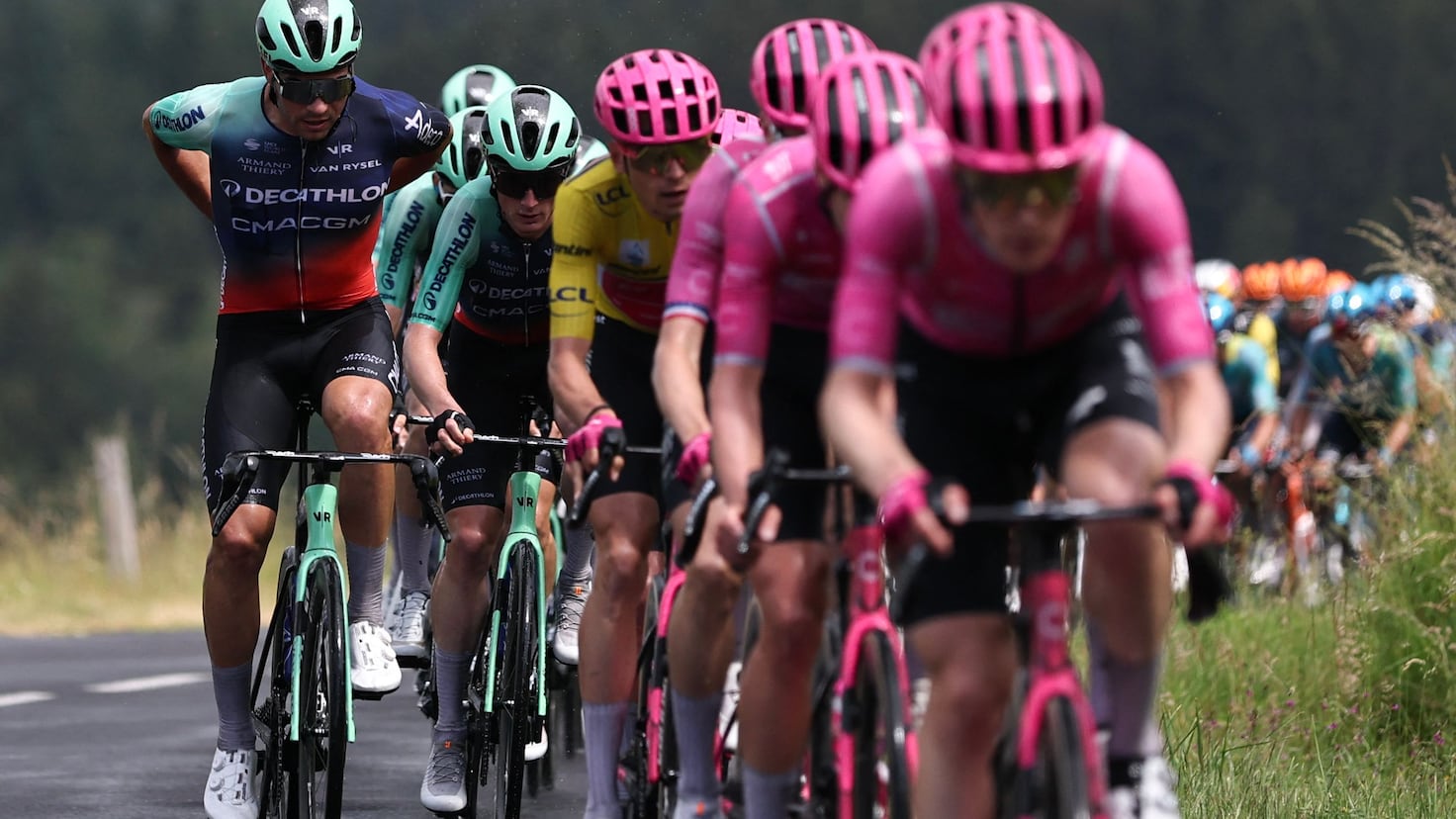 Découvrez en direct l'Étape 4 du Tour Auvergne-Rhône-Alpes : Le Puy-en-Velay à Montrond-les-Bains !
