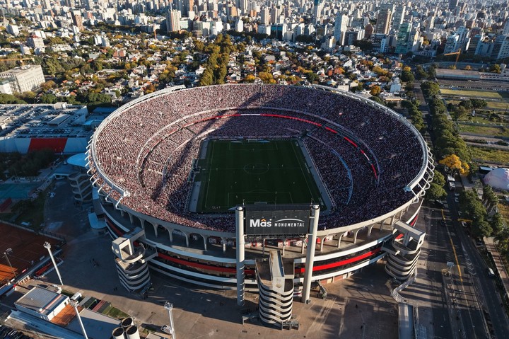 Le stade Monumental. Prensa River.